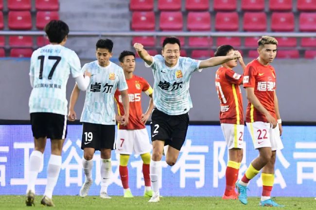 本赛季目前为止，卢卡库为罗马出场19次，贡献12球2助攻。